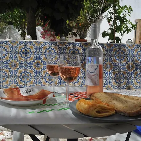 F! * Лиссабон