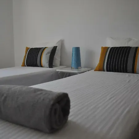 F! Guest house *