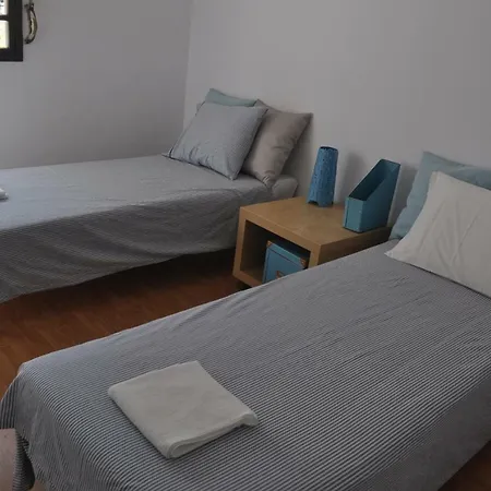 F! Guest house *